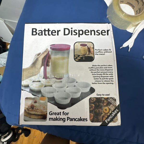 Kitchen Batter Dispenser for Pancakes, Cupcakes, and Muffins