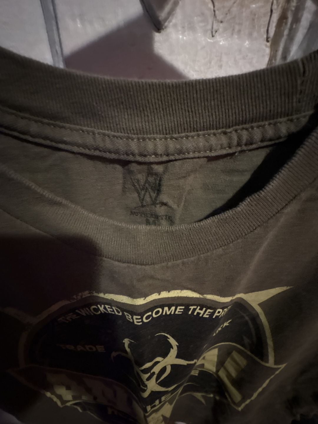 Vintage WWE Batista 'The Animal Hunts Alone' Olive Green T-Shirt 4