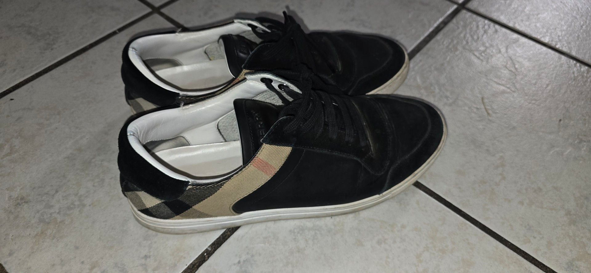 Burberry House Check and Suede Low-Top Sneakers in Black 2