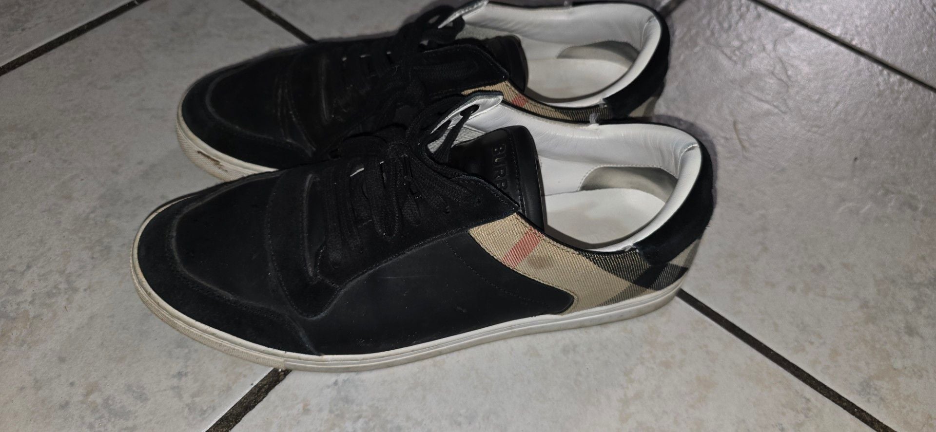 Burberry House Check and Suede Low-Top Sneakers in Black 3