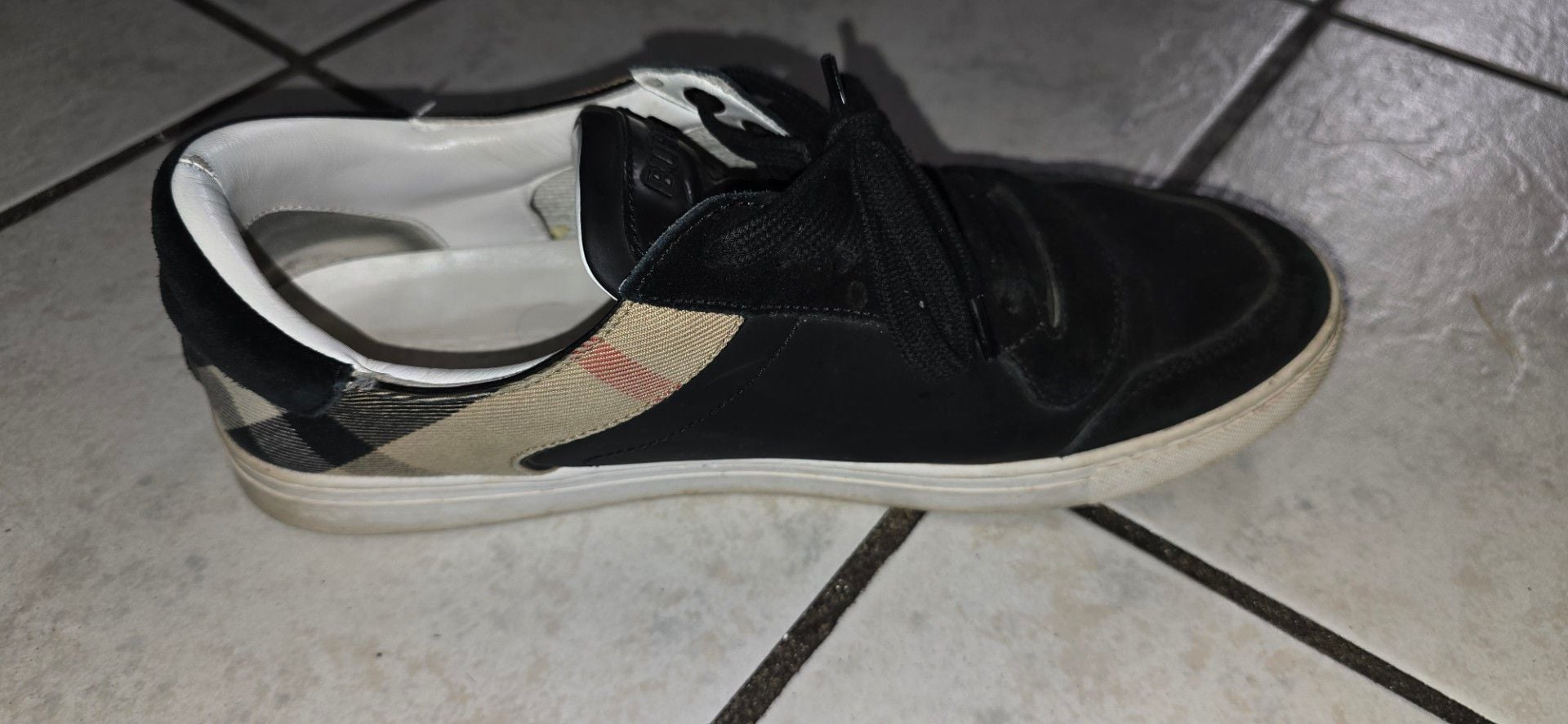 Burberry House Check and Suede Low-Top Sneakers in Black 5