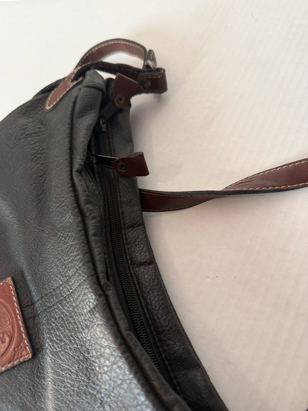 Vintage Black Pebbled Leather Crossbody Shoulder Bag with Eagle Logo Patch 4