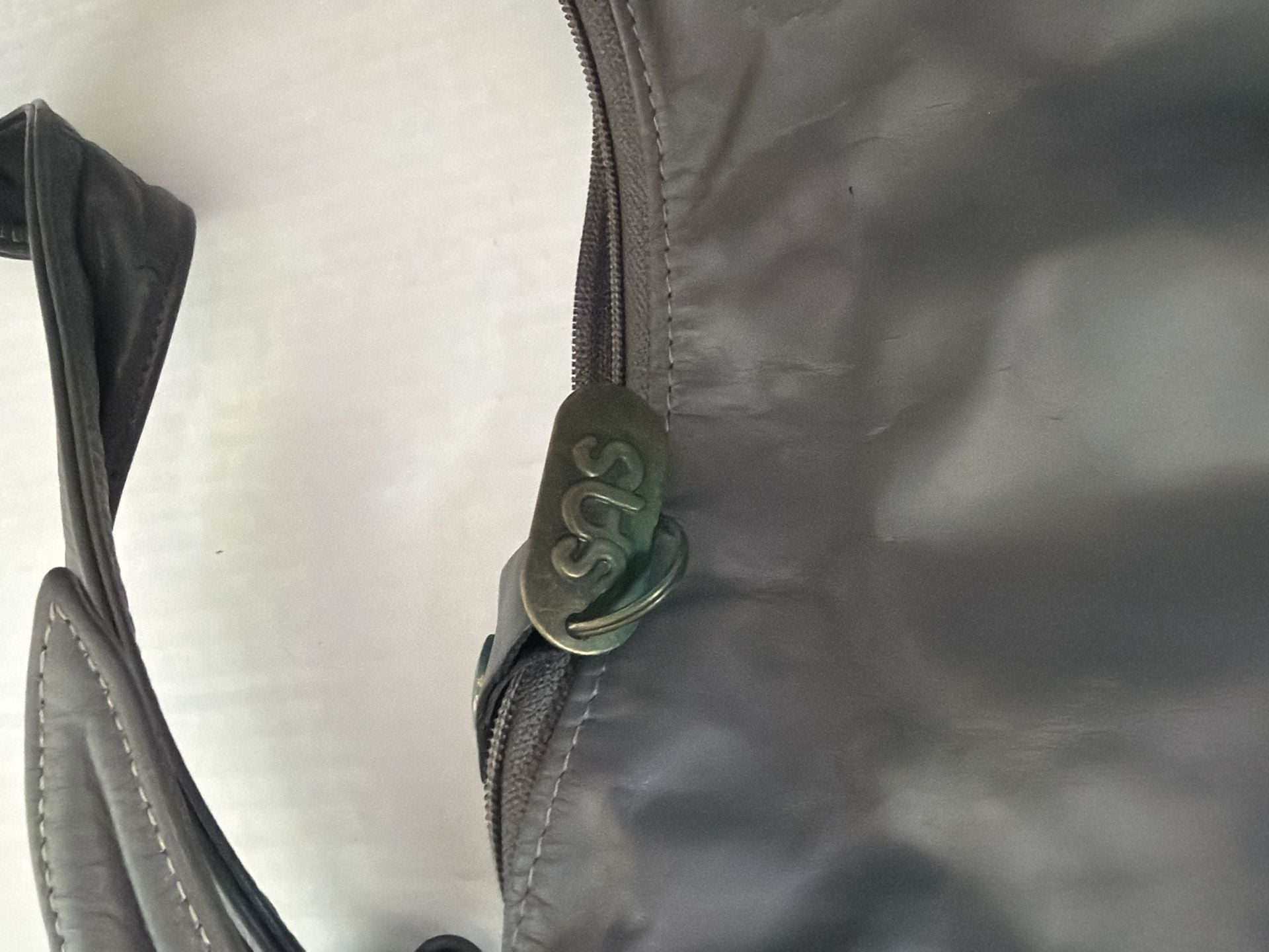 SAS Grey Soft Leather Hobo Shoulder Bag with Side Pockets 3