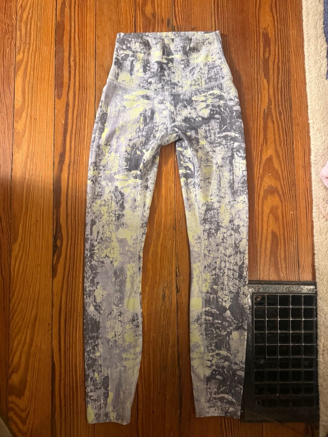 Lululemon Wunder Train High-Rise Leggings in Grey and Yellow Abstract Print 3