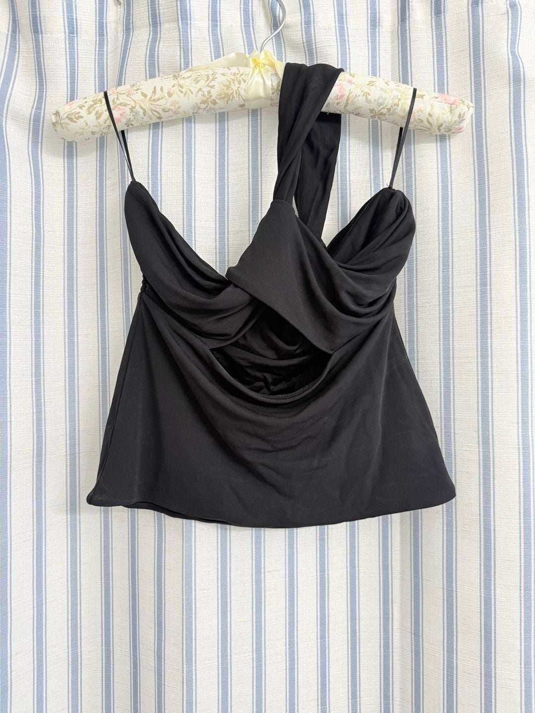 Gauge81 julu Black Draped Halter Top 2