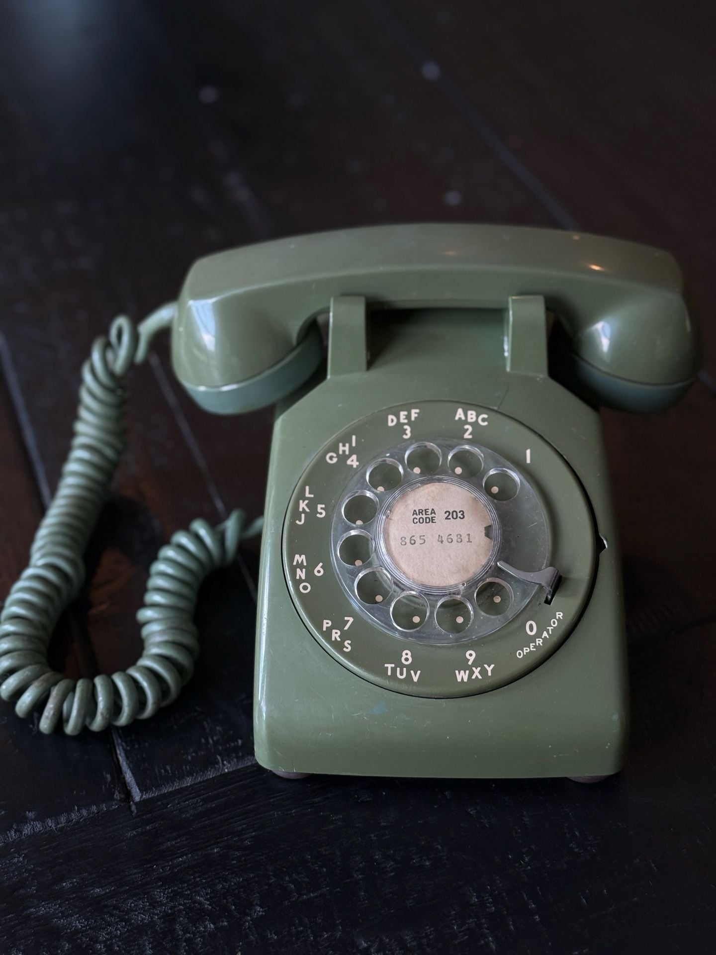 Vintage Bell System Western Electric Model 500 Rotary Telephone in Avocado Green 1