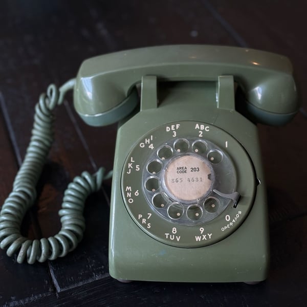 Vintage Bell System Western Electric Model 500 Rotary Telephone in Avocado Green