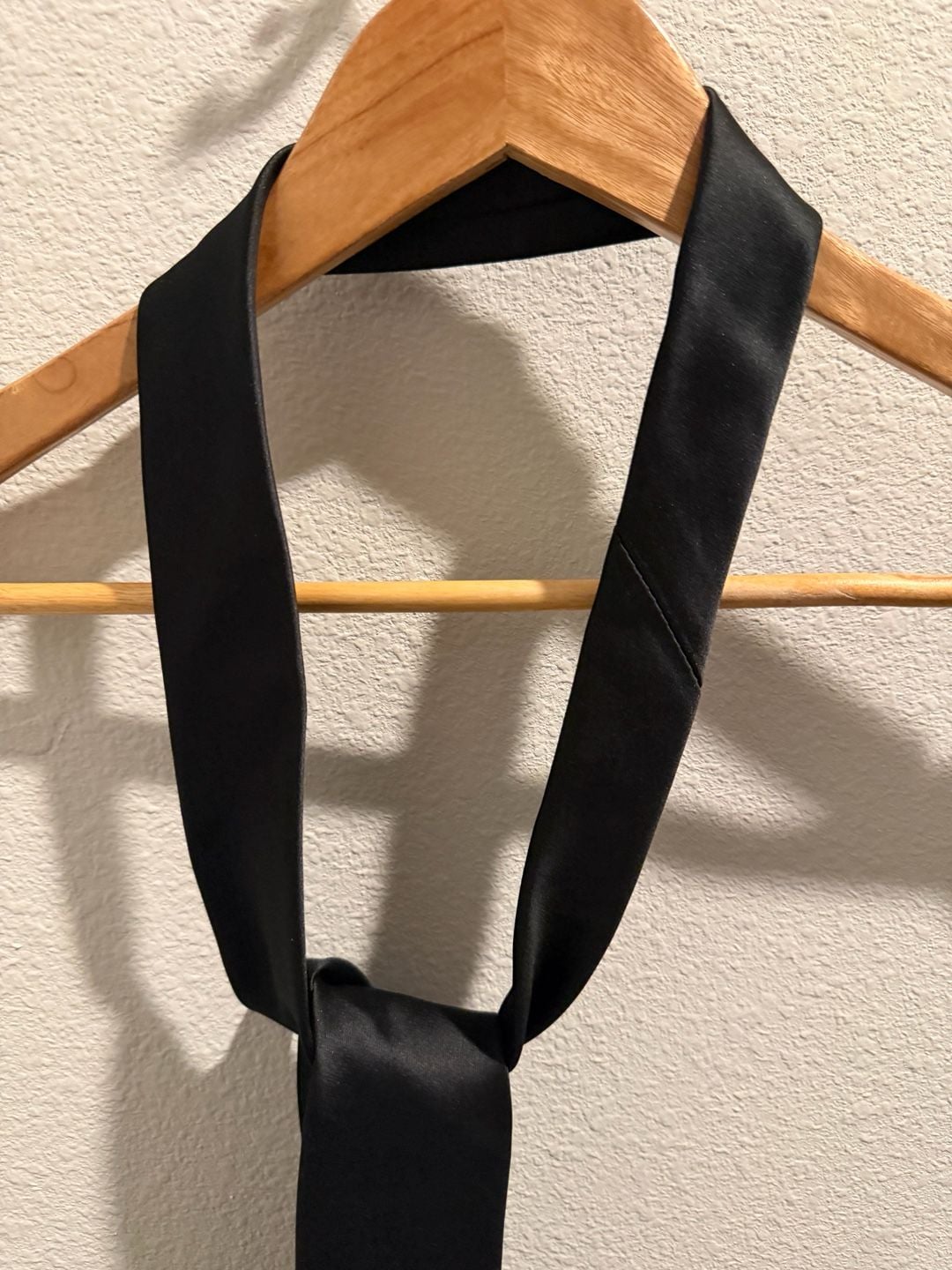 Bespoke Slim Tie Solid Black Necktie 2