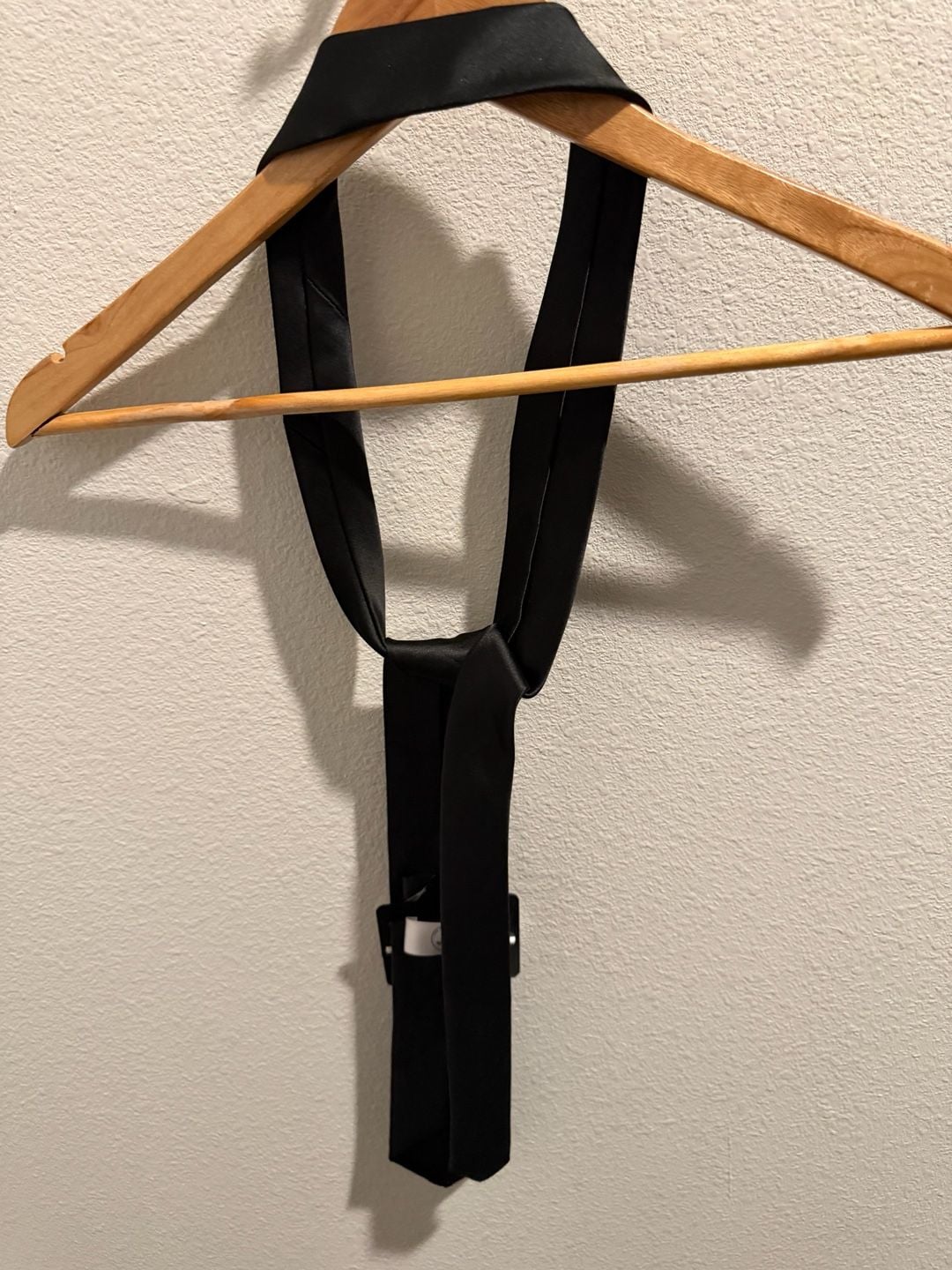 Bespoke Slim Tie Solid Black Necktie 3