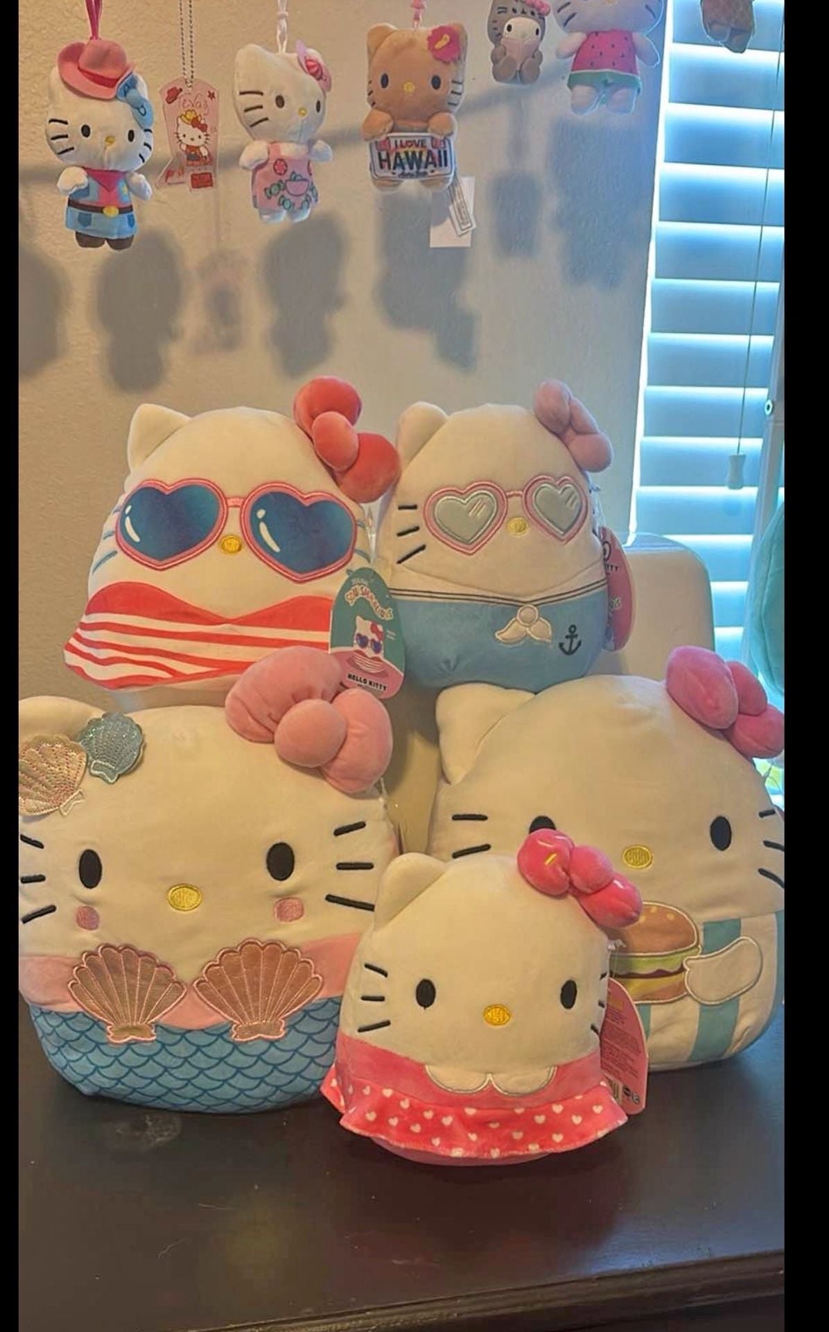 Squishmallows Hello Kitty Mermaid Plush with Iridescent Seashells 4