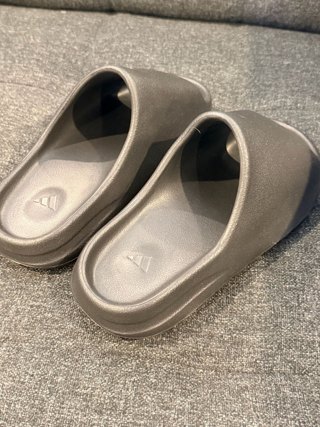 9M - Adidas Yeezy Slide ‘slate grey' Foam Sandals - no box. 5