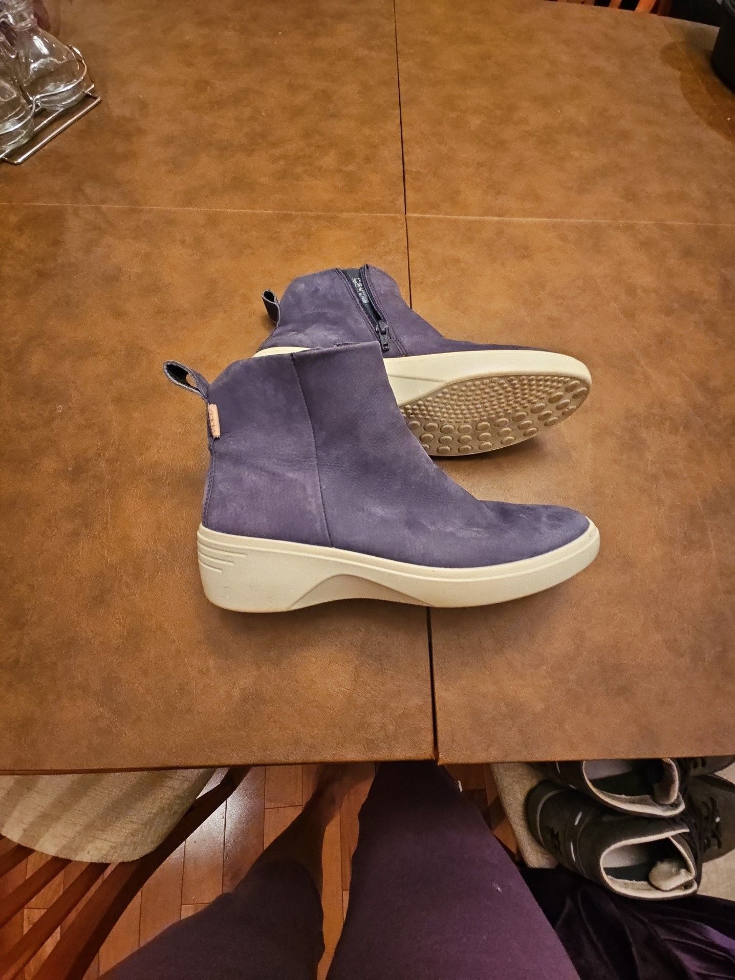 Ecco Soft Suede Zip Ankle Boots/ sneakers size 39 / 8.5Navy Blue 4
