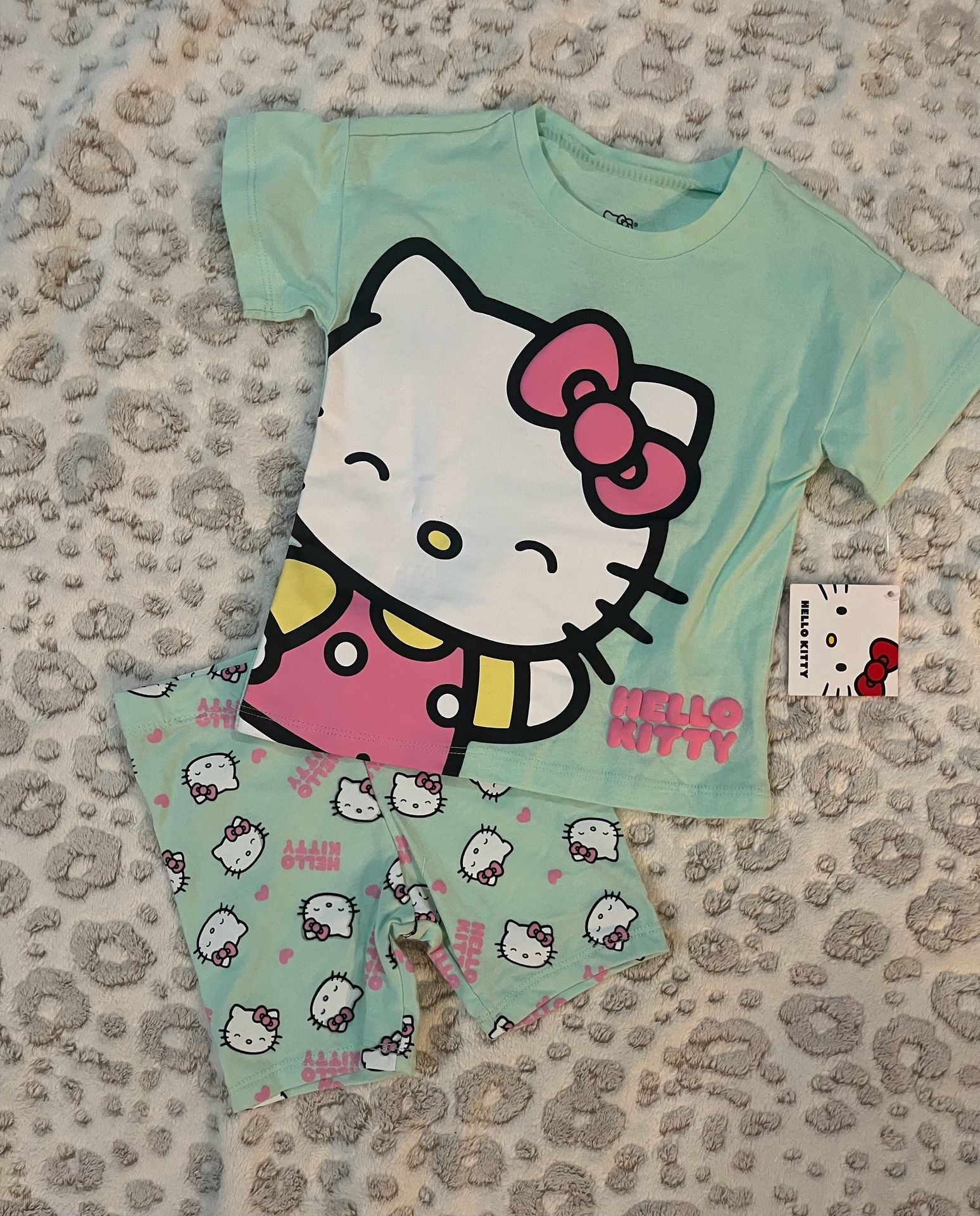 Hello Kitty Sanrio 2-Piece T-Shirt and Bike Shorts Set, Size 3T 1