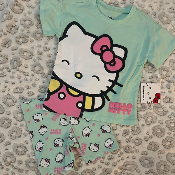 Hello Kitty Sanrio 2-Piece T-Shirt and Bike Shorts Set, Size 3T