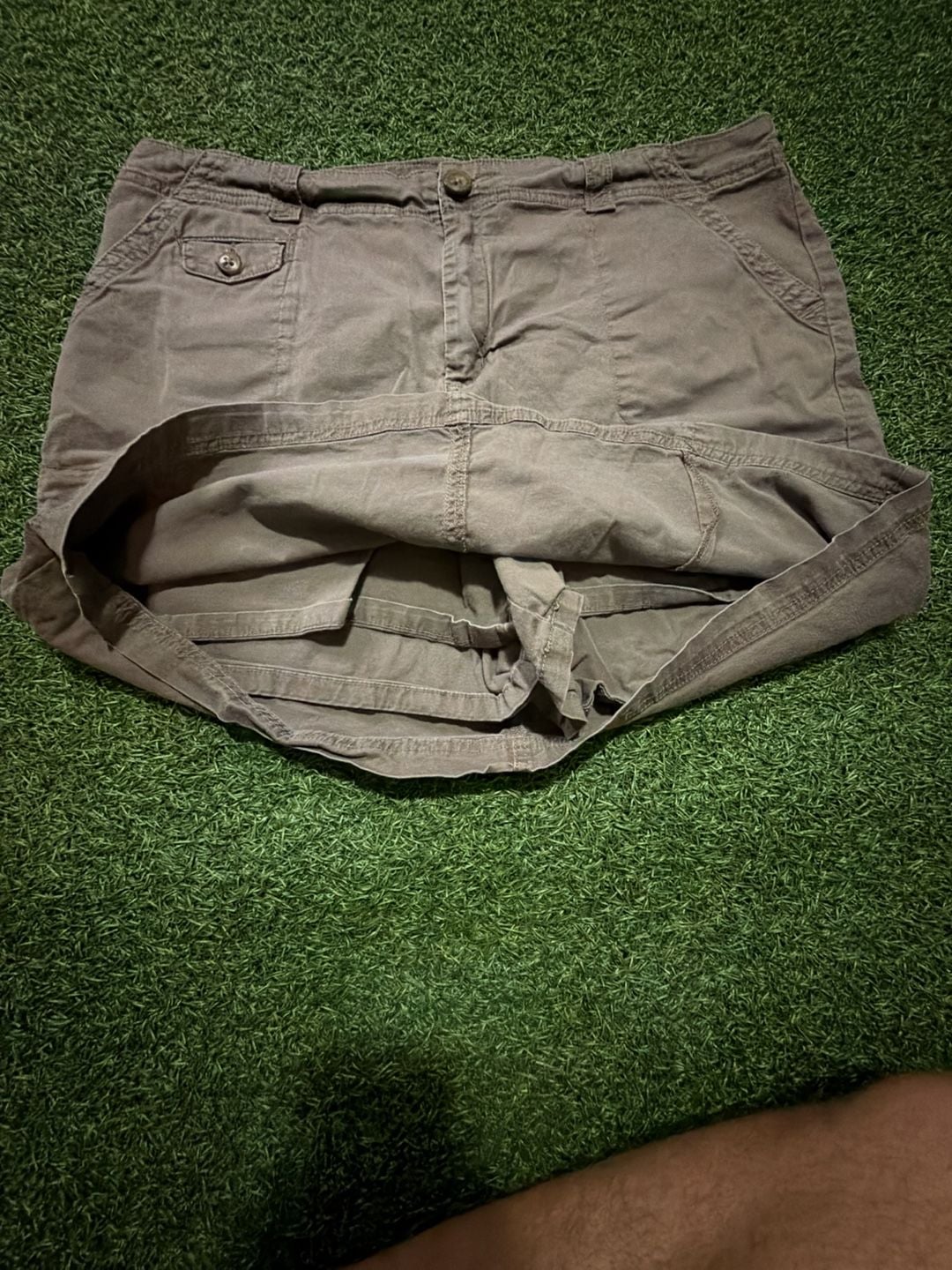 Croft & Barrow Women's Natural Fit Stretch Cargo Mini Skirt Khaki Size 16 3