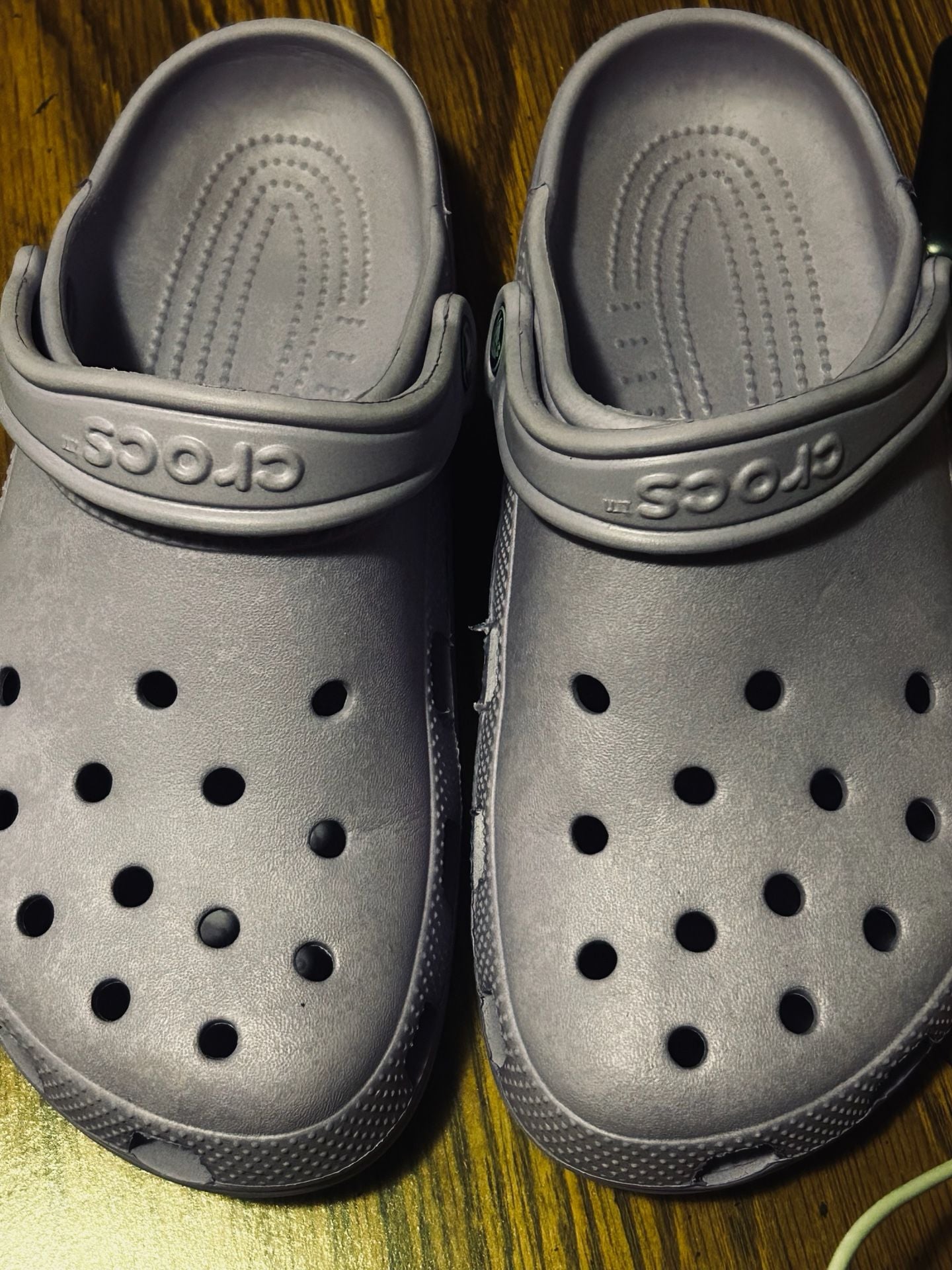 Crocs Classic Unisex Clogs in Light Violet 2