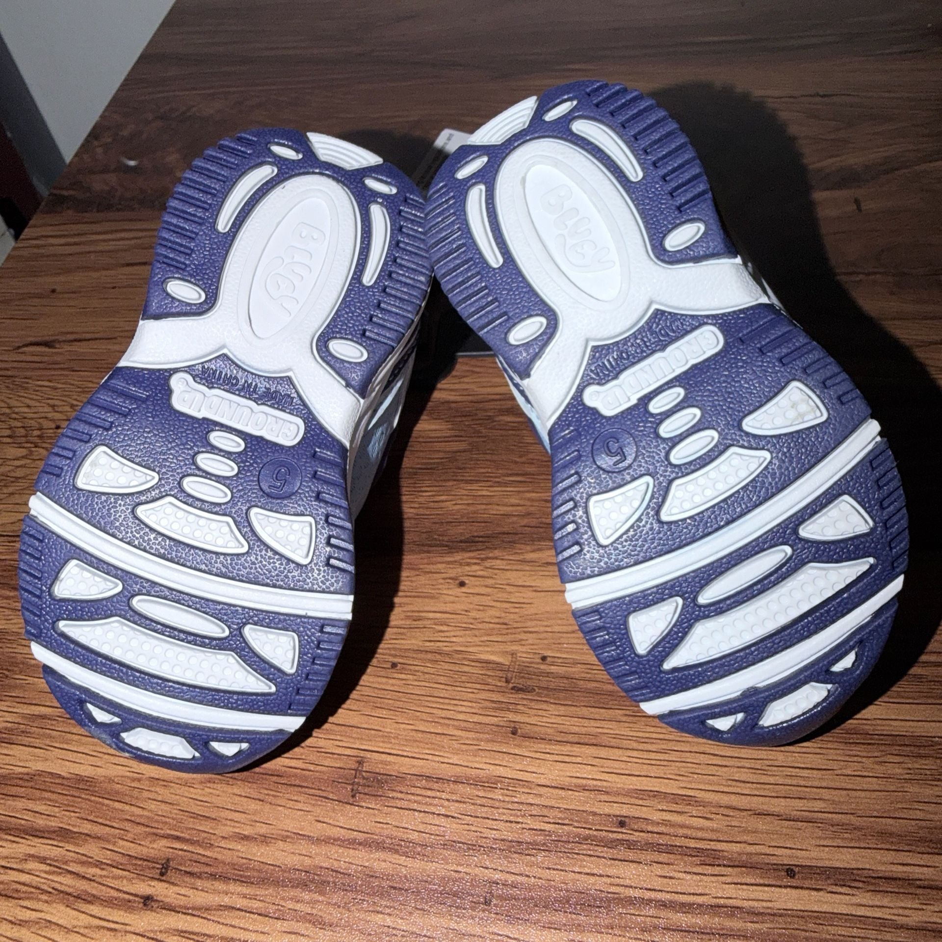~NWT Toddler BLUEY & BINGO Light-Up Sneakers! Size 7 Super Cute FS:)~ 5