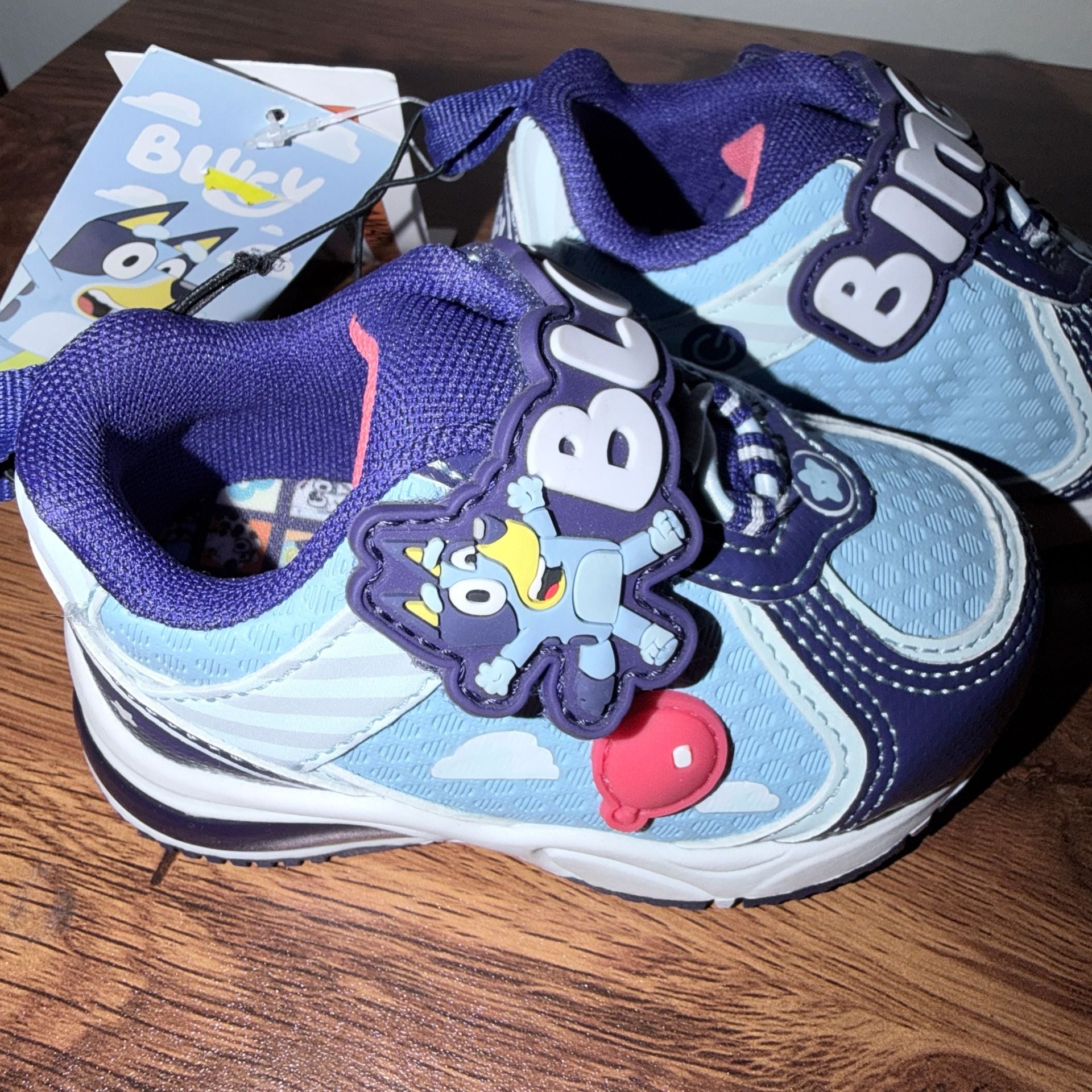 ~NWT Toddler BLUEY & BINGO Light-Up Sneakers! Size 7 Super Cute FS:)~ 7