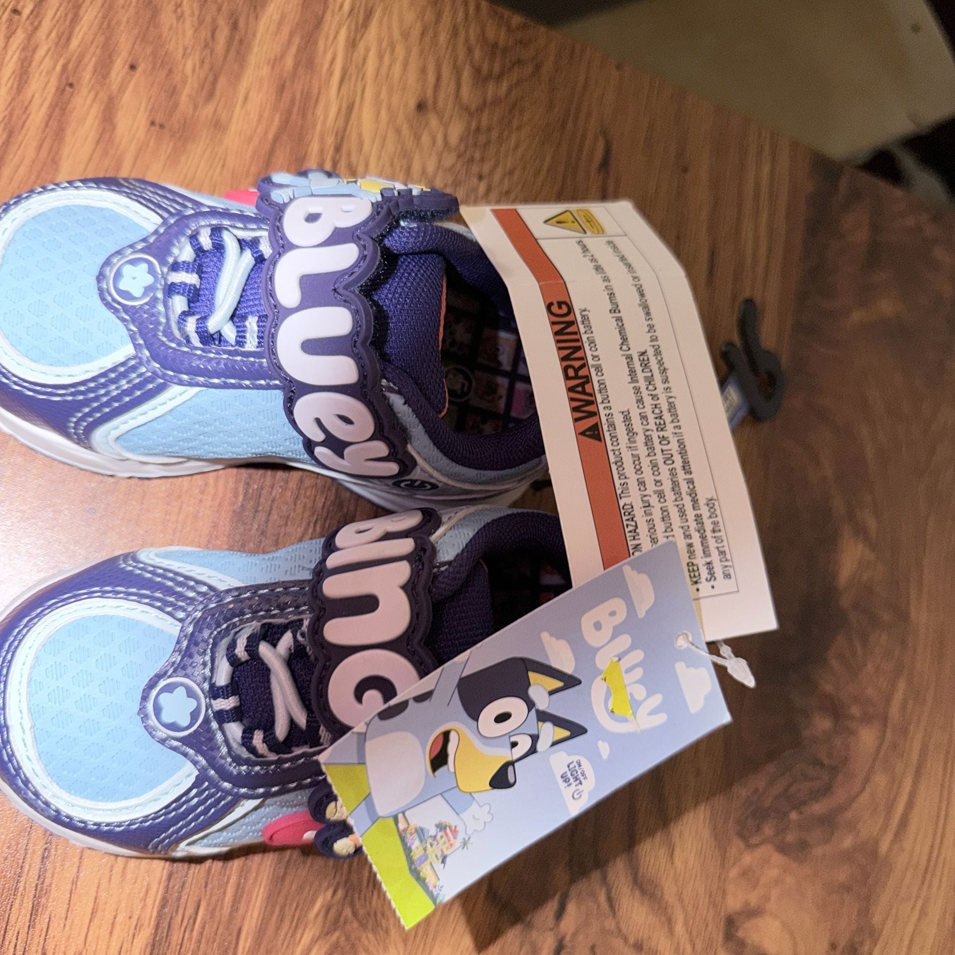 ~NWT Toddler BLUEY & BINGO Light-Up Sneakers! Size 7 Super Cute FS:)~ 8