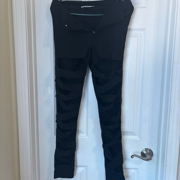 Criss Cross Mesh Cut-Out Black Leggings