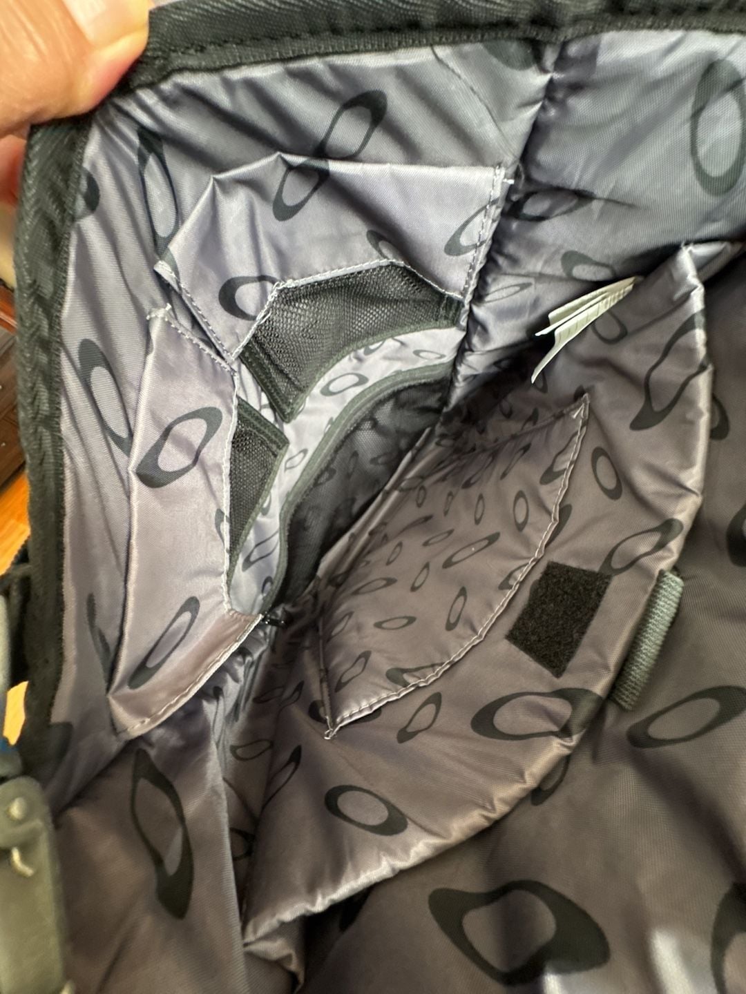 Vintage Oakley Dry Goods Tactical Backpack Grey 7