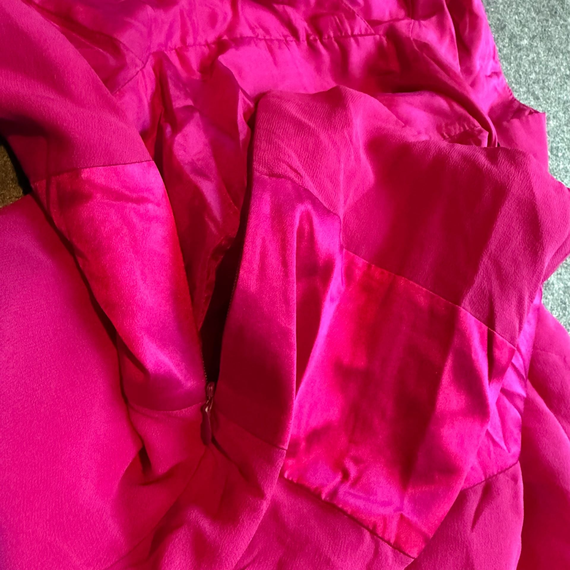 Donna Ricco Fuchsia Sleeveless V-Neck Evening Dress Size 10 7