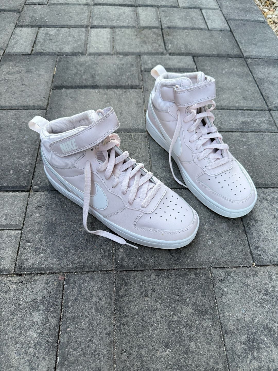 Nike Court Borough Mid 2 GS 'Pearl Pink' Basketball Sneakers (CD7782-601) 2