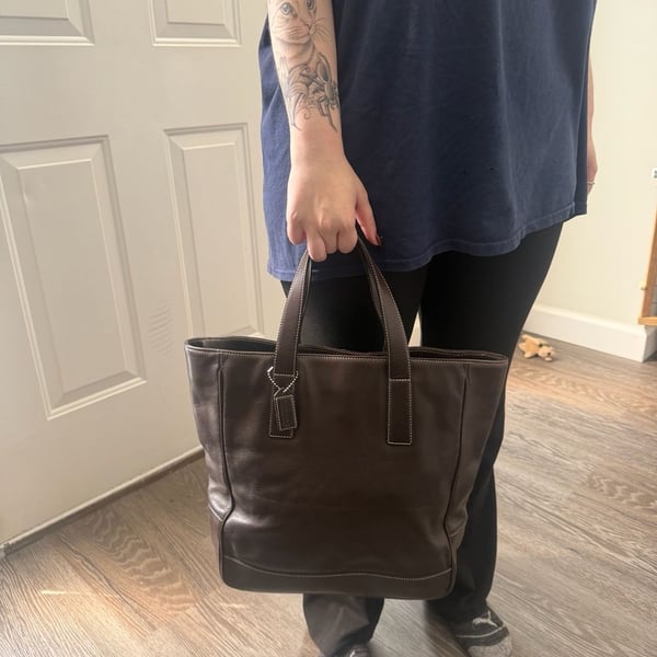 Vintage Coach Hampton Dark Brown Leather Tote Bag with Contrast Stitching #7787