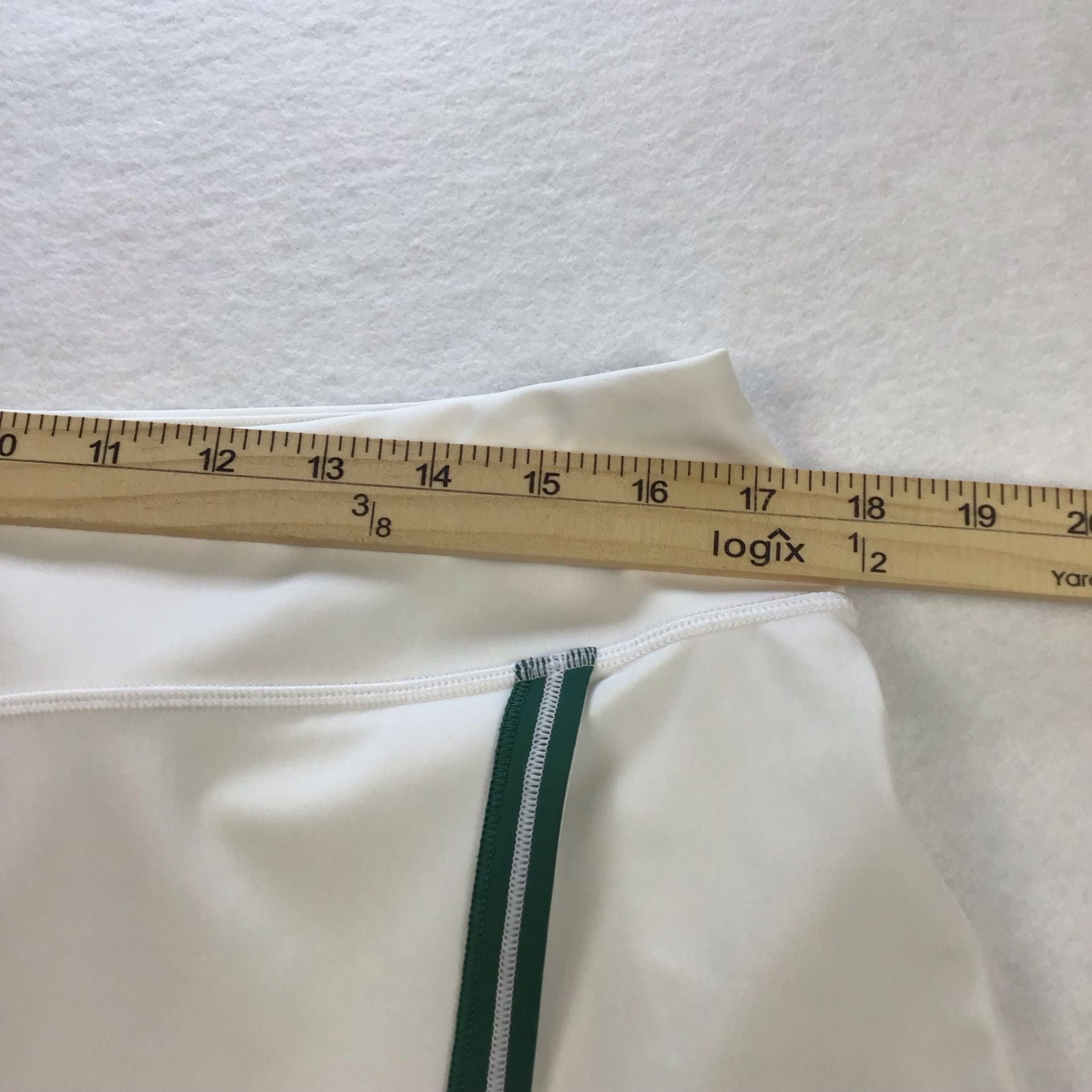 Athleta CrossCourt High Rise Tipped Skort White Green Trim XL Athletic 7