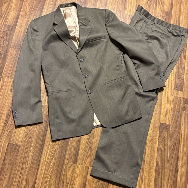 J. Ferrat Custom Fit Men's 3-Button Suit