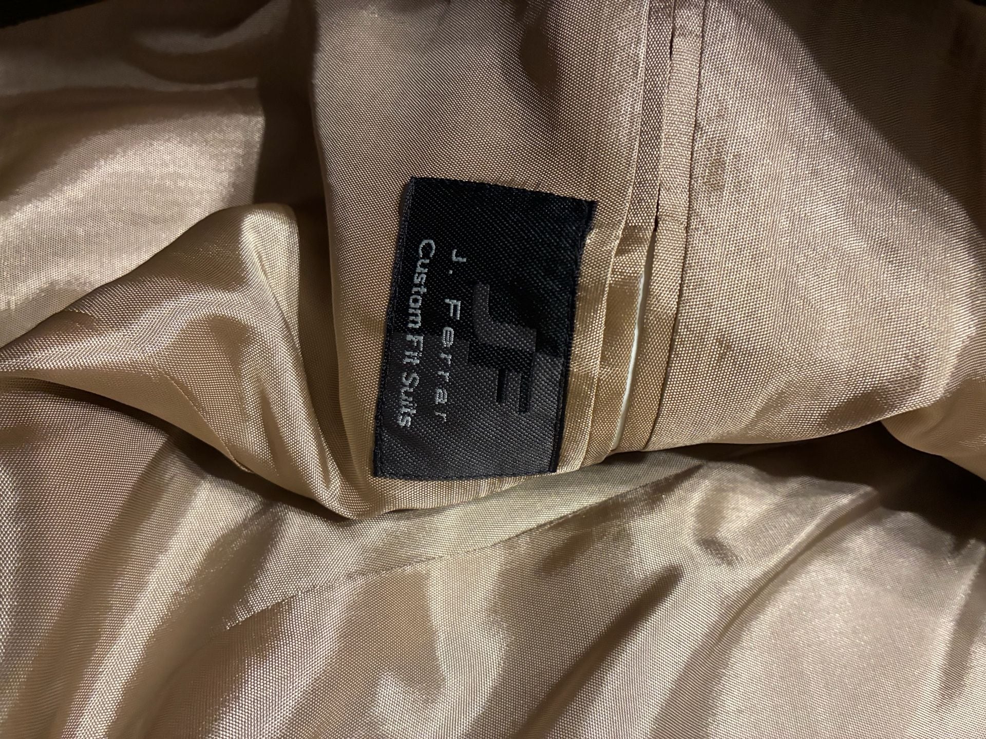 J. Ferrat Custom Fit Men's 3-Button Suit 8