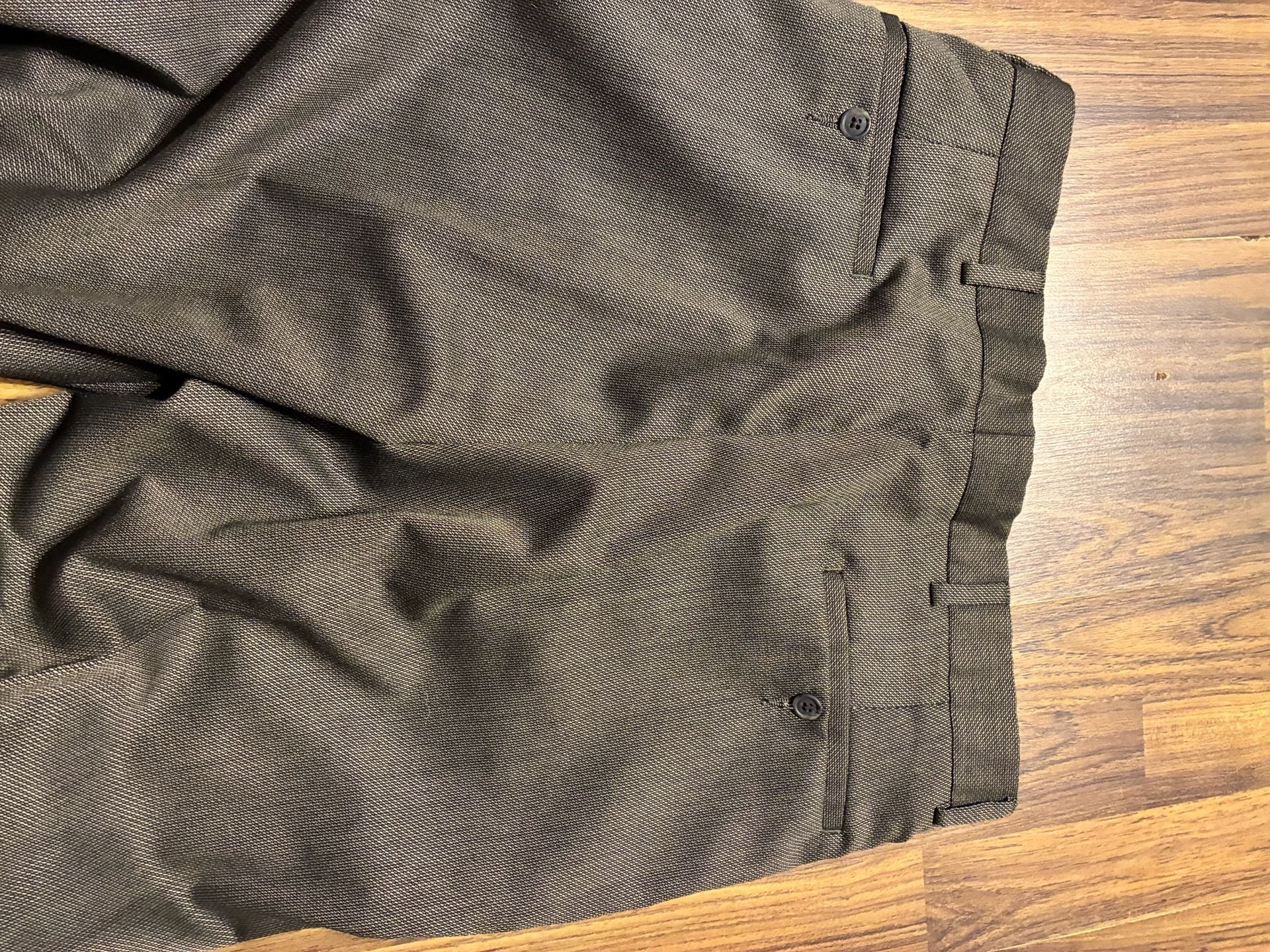 J. Ferrat Custom Fit Men's 3-Button Suit 13