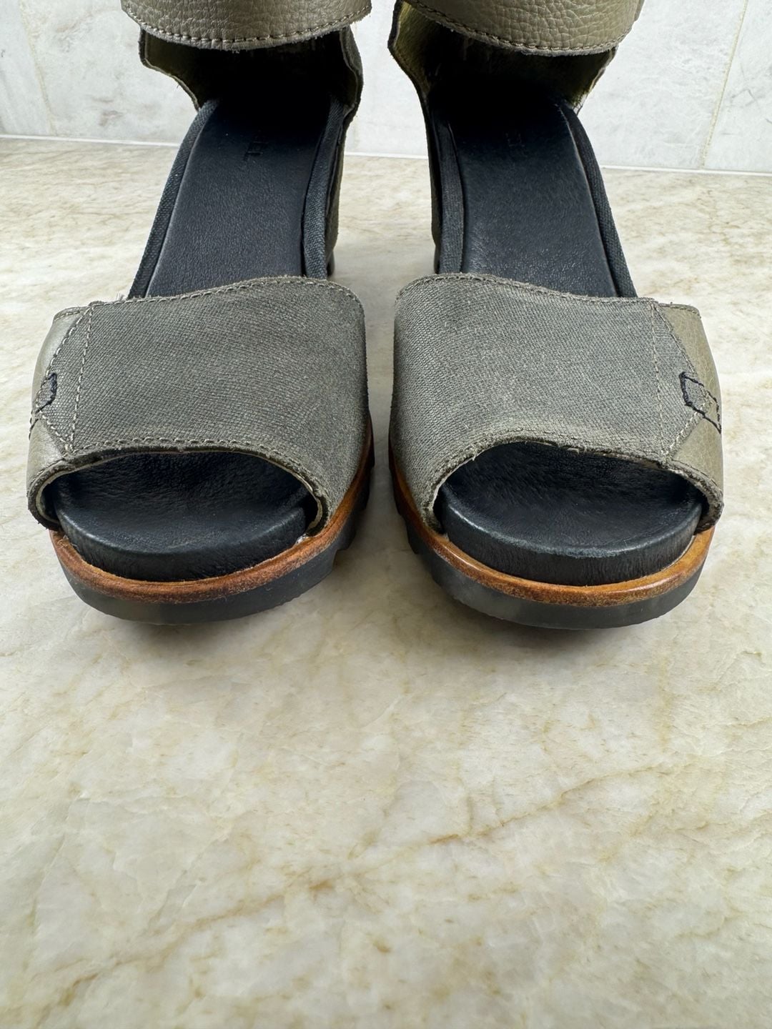 Sorel Cameron Flatform Wedge Sandals Green Canvas Leather Ankle Strap Size 8 15