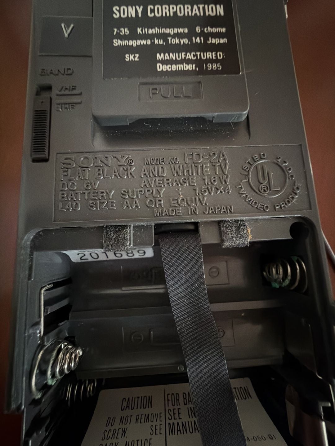 Vintage 1985 Sony Watchman FD-2A Portable Flat Black and White TV 3