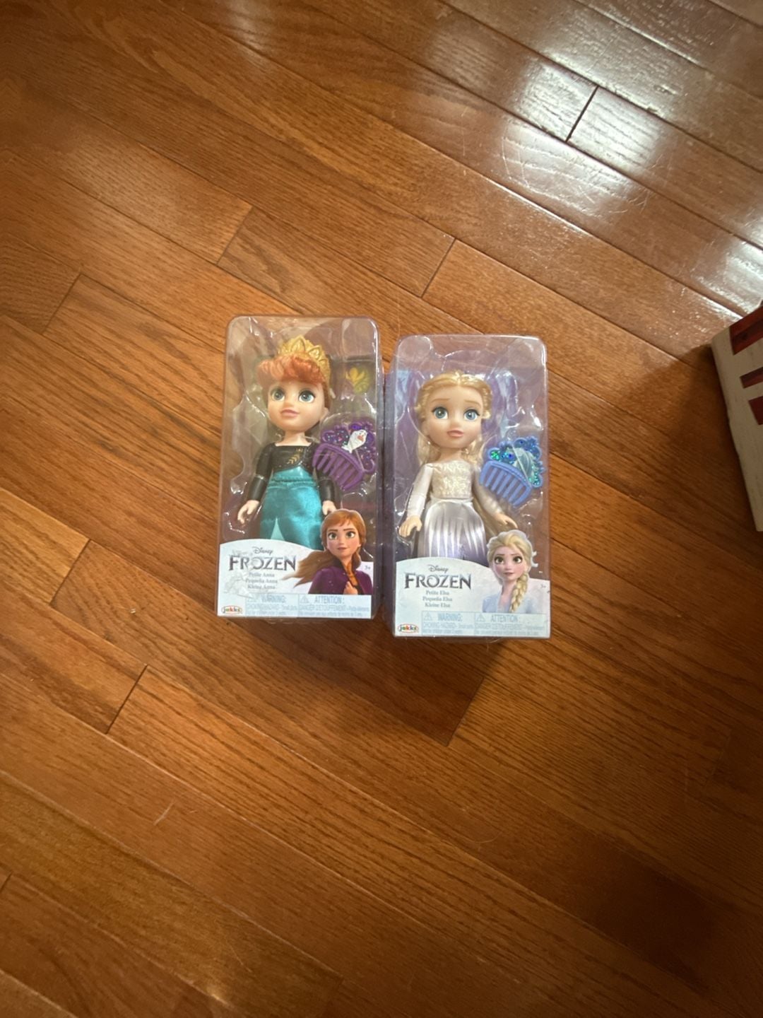 Disney Frozen 6" Petite Anna and Elsa Doll Set by Jakks Pacific 1