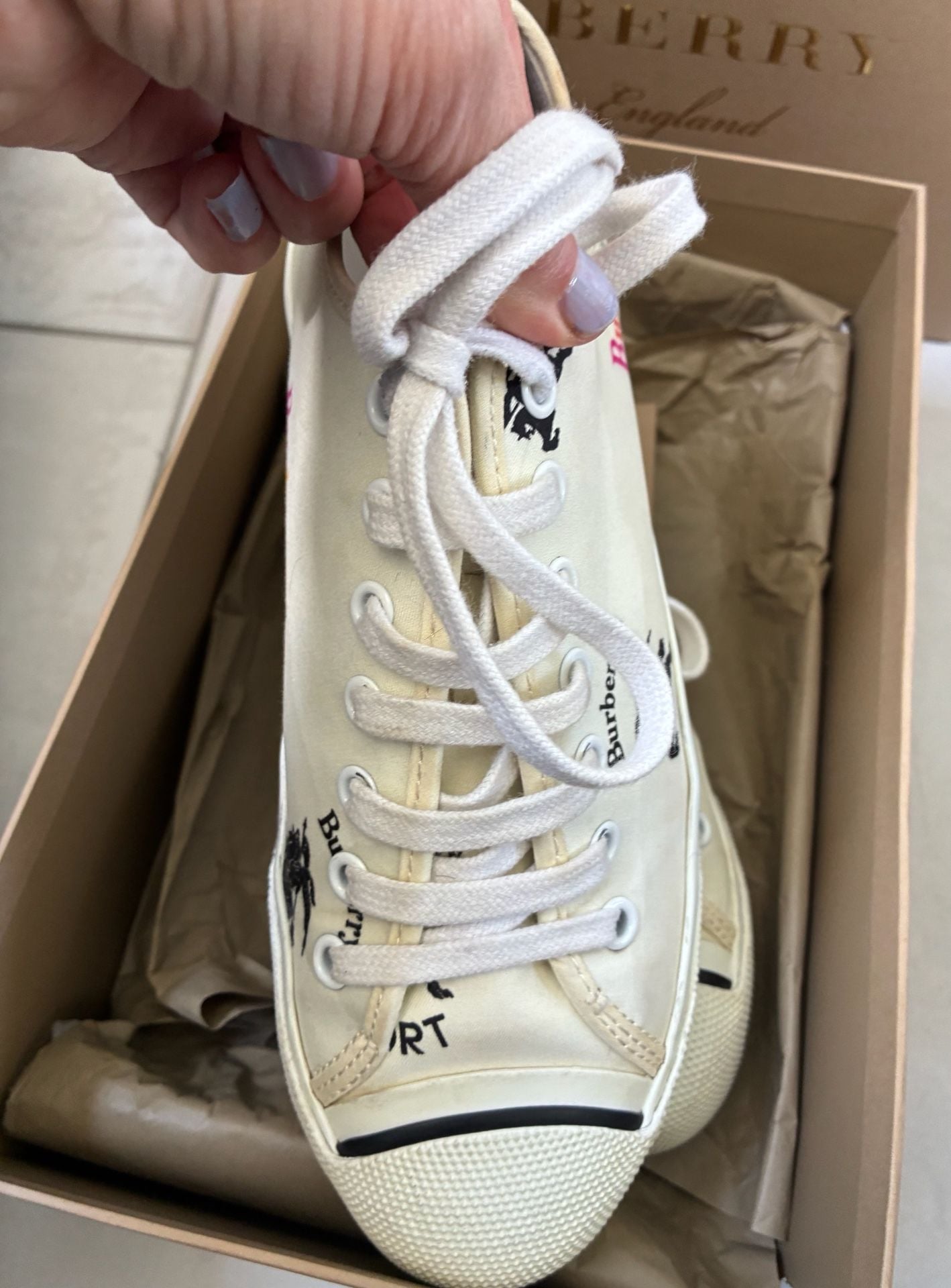 Burberry Kingly Off-White Canvas Low-Top Sneakers with Rainbow Logo 8