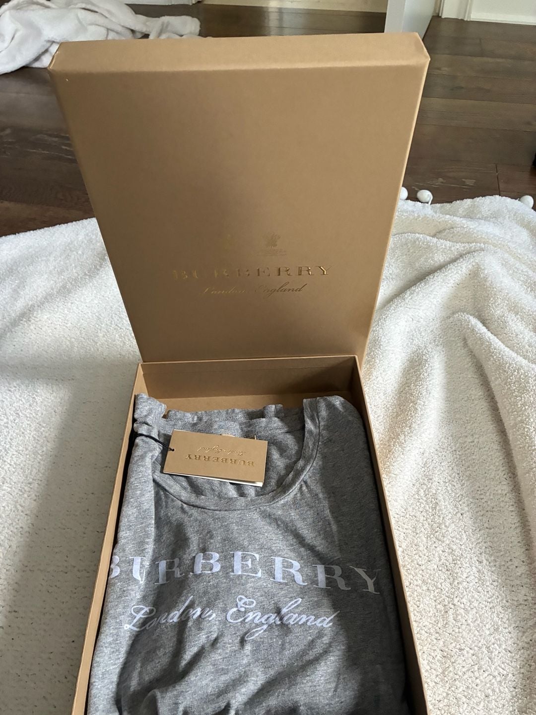 Burberry London England Gray Logo Print T-Shirt 4