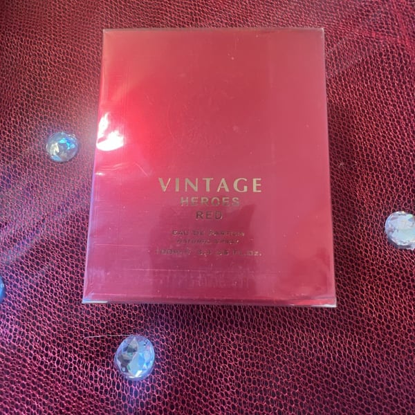Secret Plus Vintage Heroes Red Eau de Parfum 3.4 oz