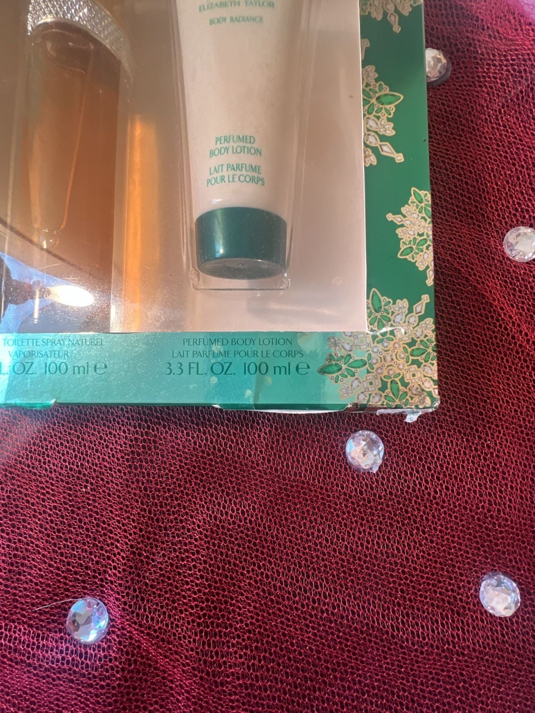 Elizabeth Taylor Diamonds and Emeralds Eau de Toilette and Body Lotion Gift Set 3