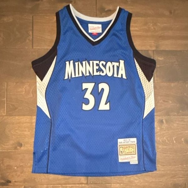 Youth Mitchell & Ness Timberwolves 15-16 Karl-Anthony Towns #32 Jersey