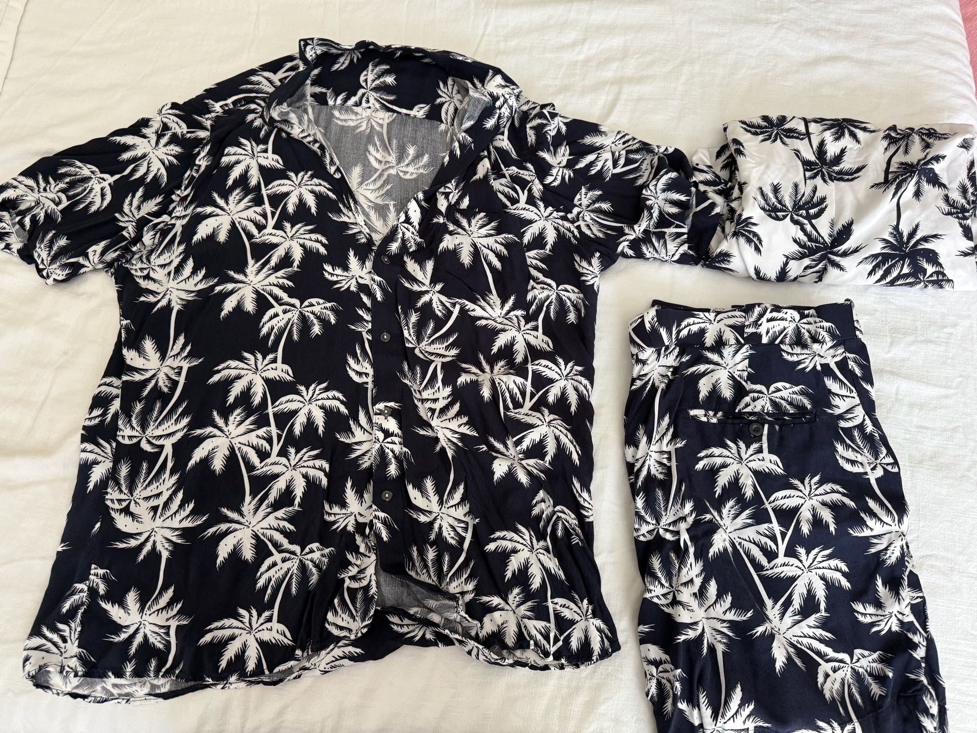 Men's Custom Made Navy and White Palm Tree Print Tropical Hawaiian Two-Piece Shirt and Shorts Set 1