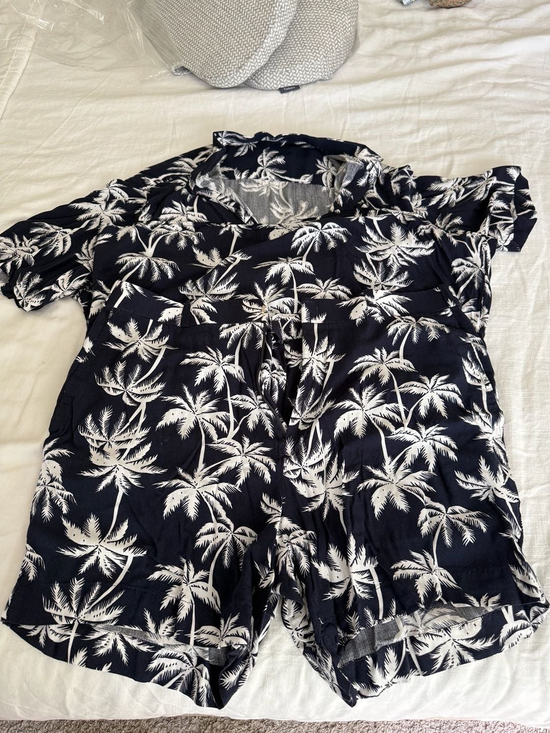 Men's Custom Made Navy and White Palm Tree Print Tropical Hawaiian Two-Piece Shirt and Shorts Set 2