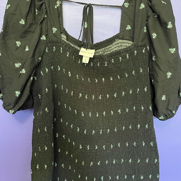 Ava & Viv Women's Black Floral Print Smocked Square Neck Top