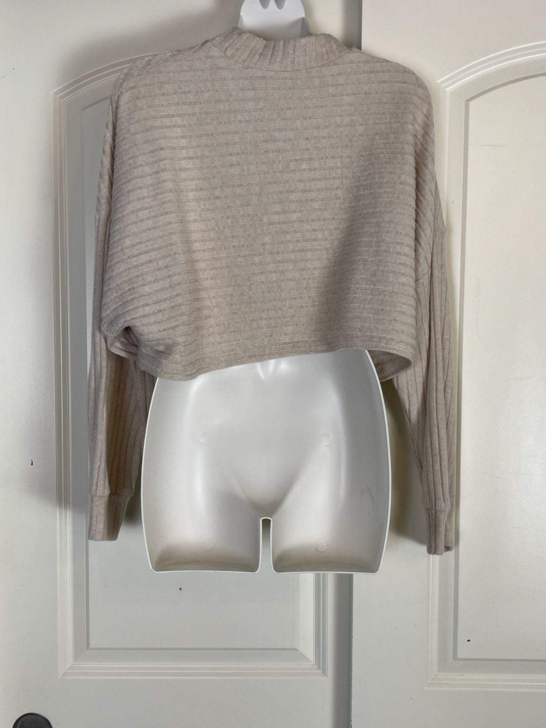 Hyfve Ribbed Mock Neck Cropped Long Sleeve Sweater 3