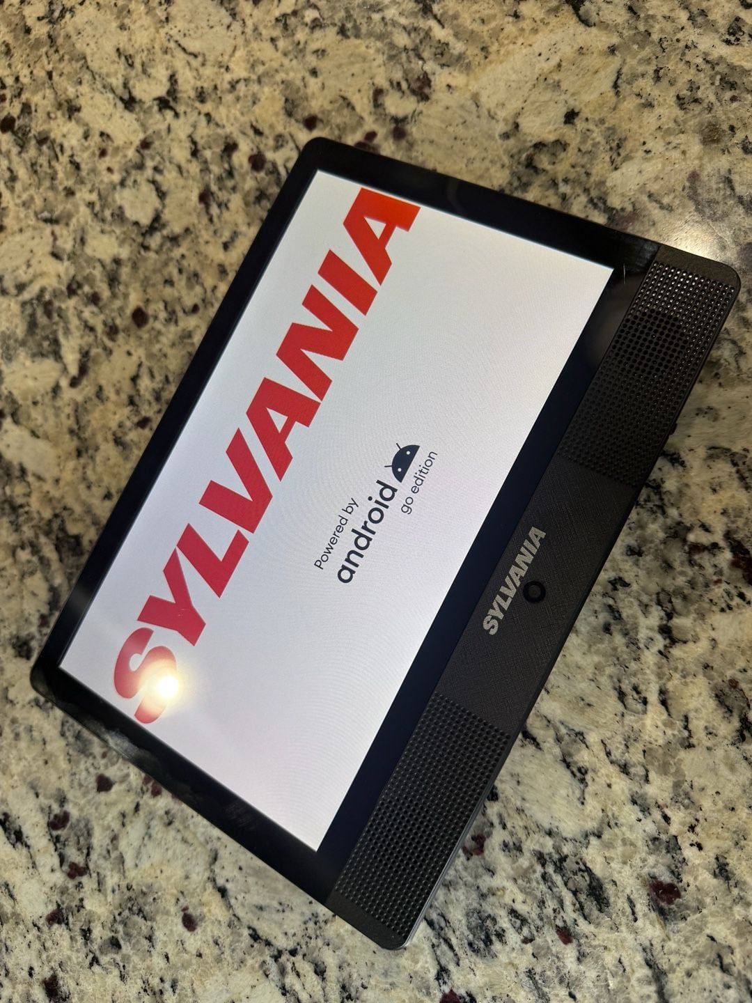 Sylvania 10.1-inch Tablet and Portable DVD Player Combo, Model SLTDVD1024 tested! 1
