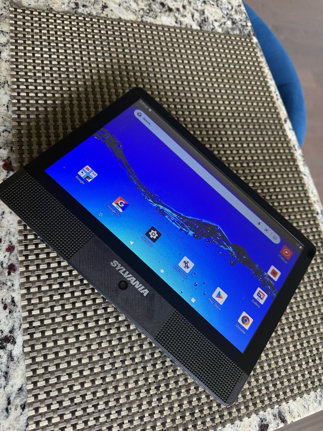 Sylvania 10.1-inch Tablet and Portable DVD Player Combo, Model SLTDVD1024 tested! 4