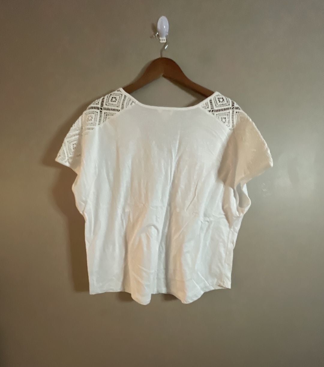 Terra & Sky Women's Plus Size V-Neck Crochet Detail Dolman Sleeve Tee 3