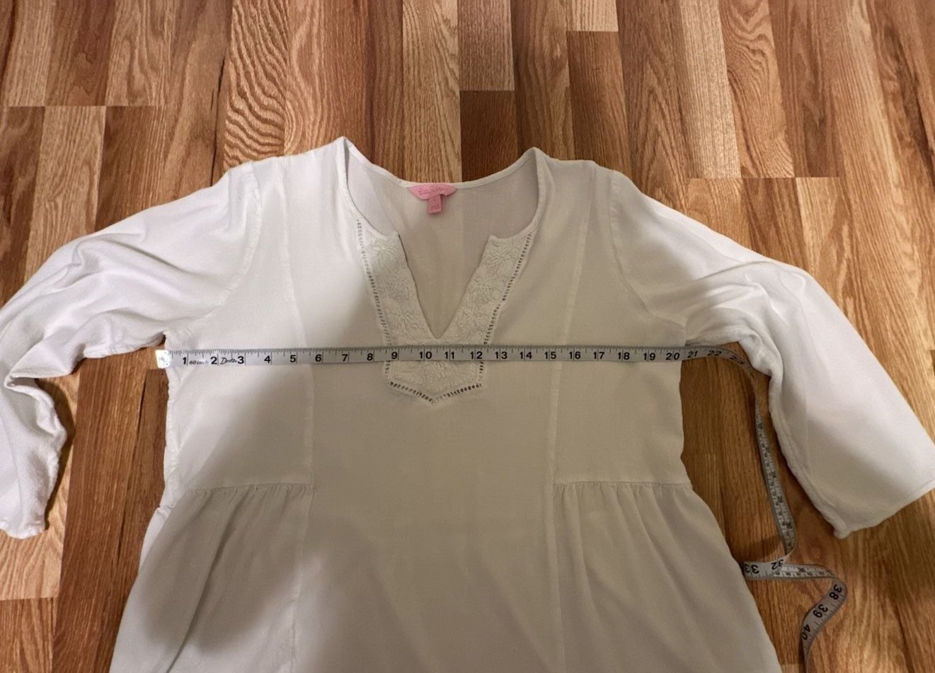Gorgeous Lilly Pulitzer White Embroidered Peplum Tunic Top Size L 9