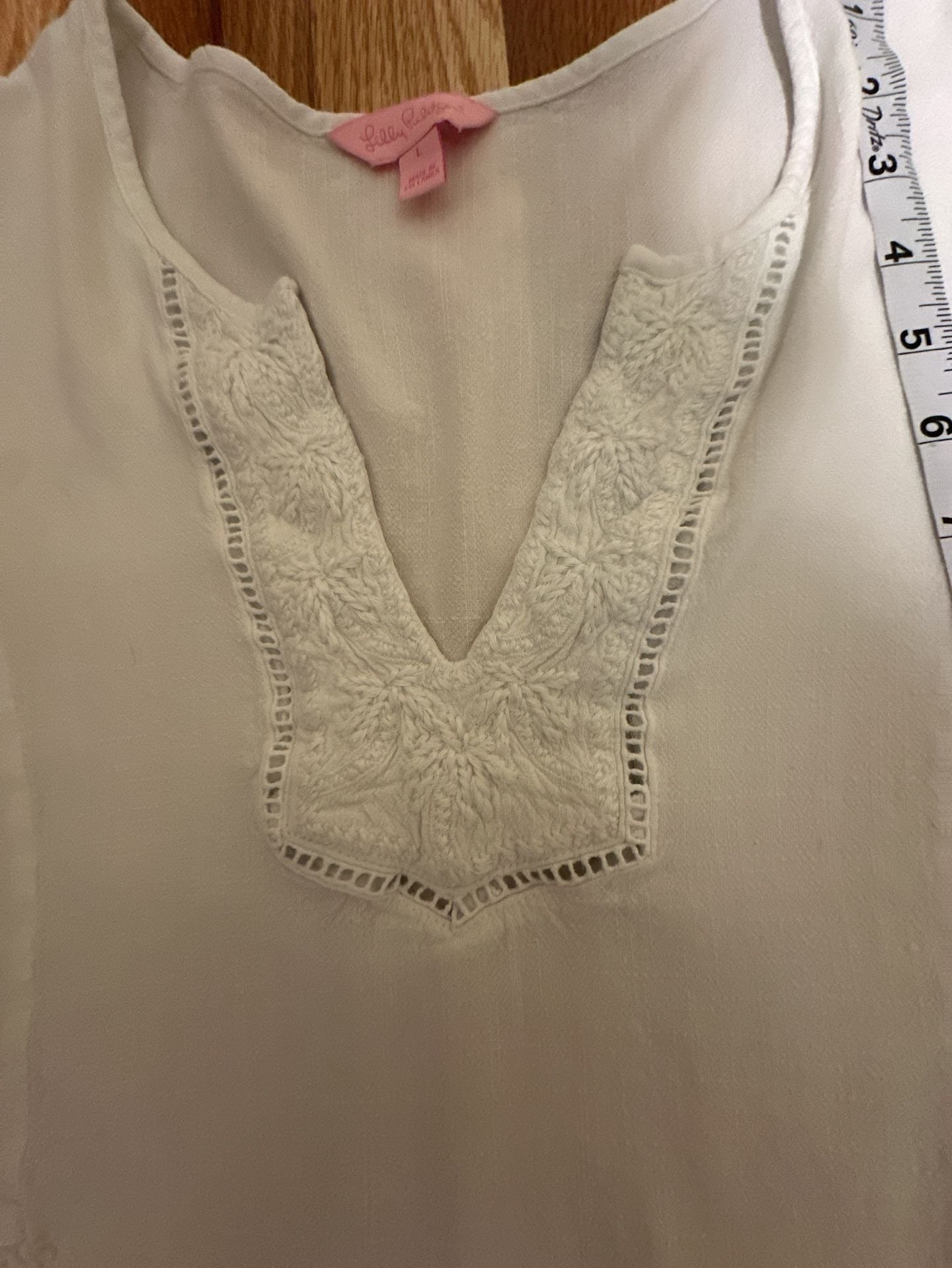 Gorgeous Lilly Pulitzer White Embroidered Peplum Tunic Top Size L 12