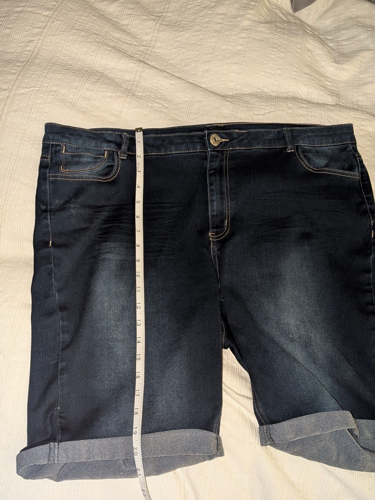 Morgan & Walker Women's Plus Size Size 20 Rolled Cuff Denim Bermuda Shorts 4